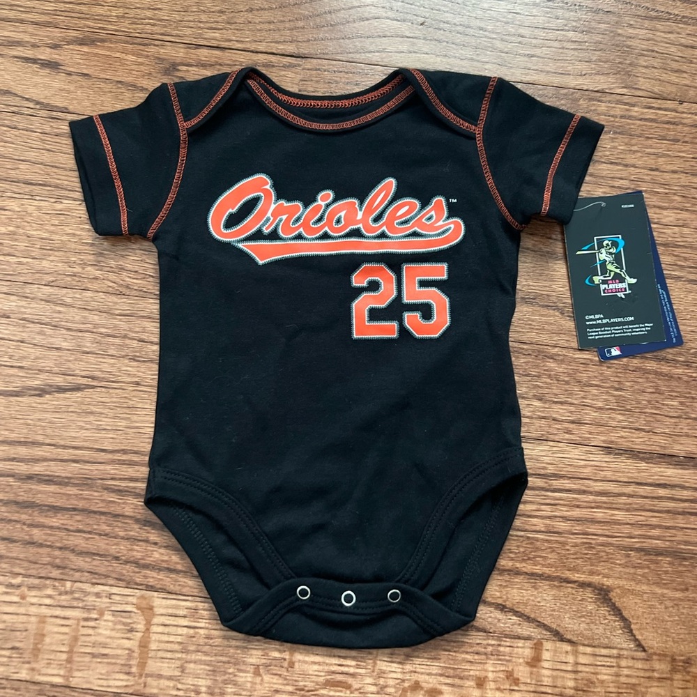 NWT Orioles Black and Orange Kids One Piece‎ 0-3 months